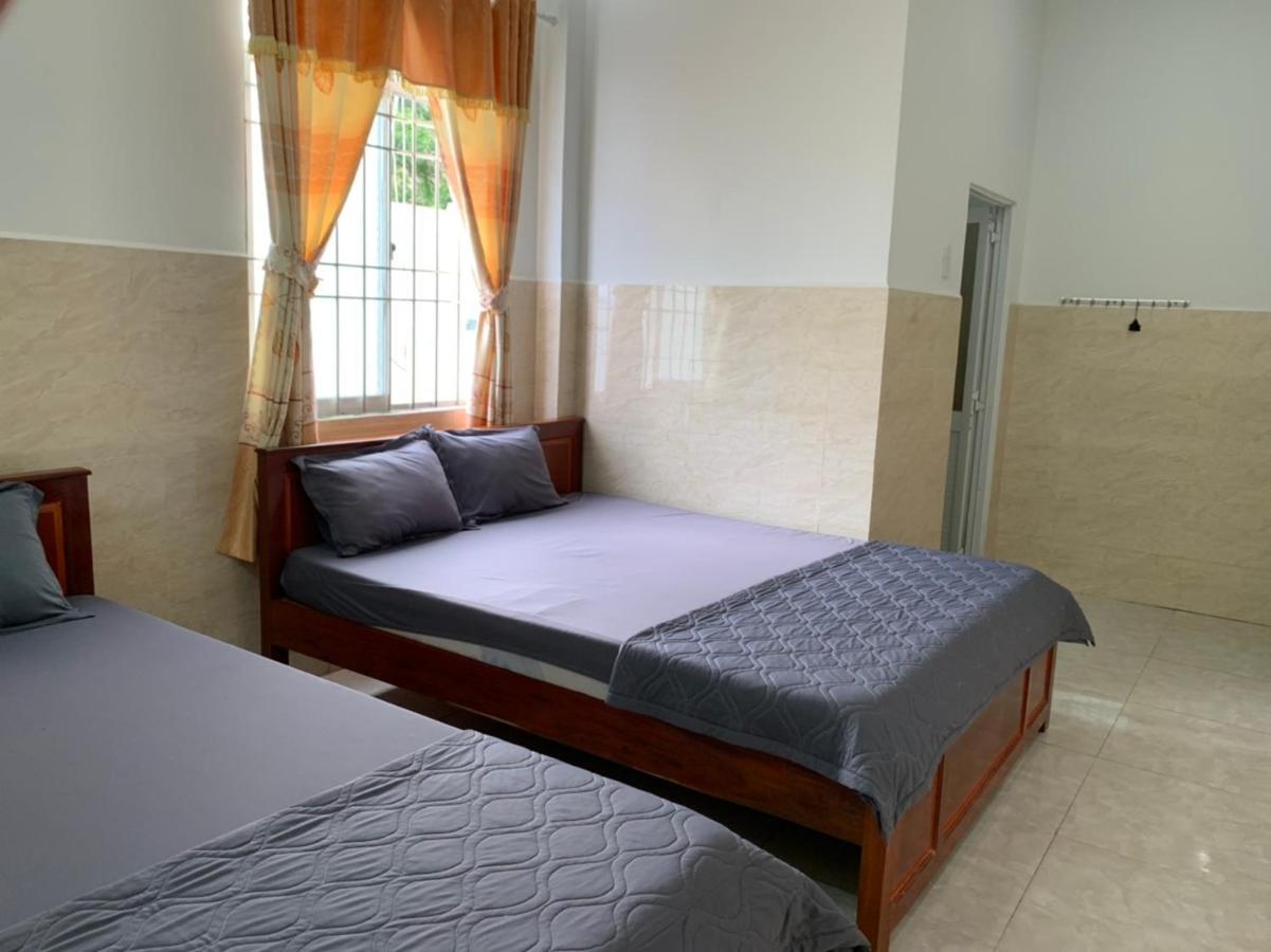 Bed and Breakfast Nha Nghi Ty Hoa Nam Du Exterior foto